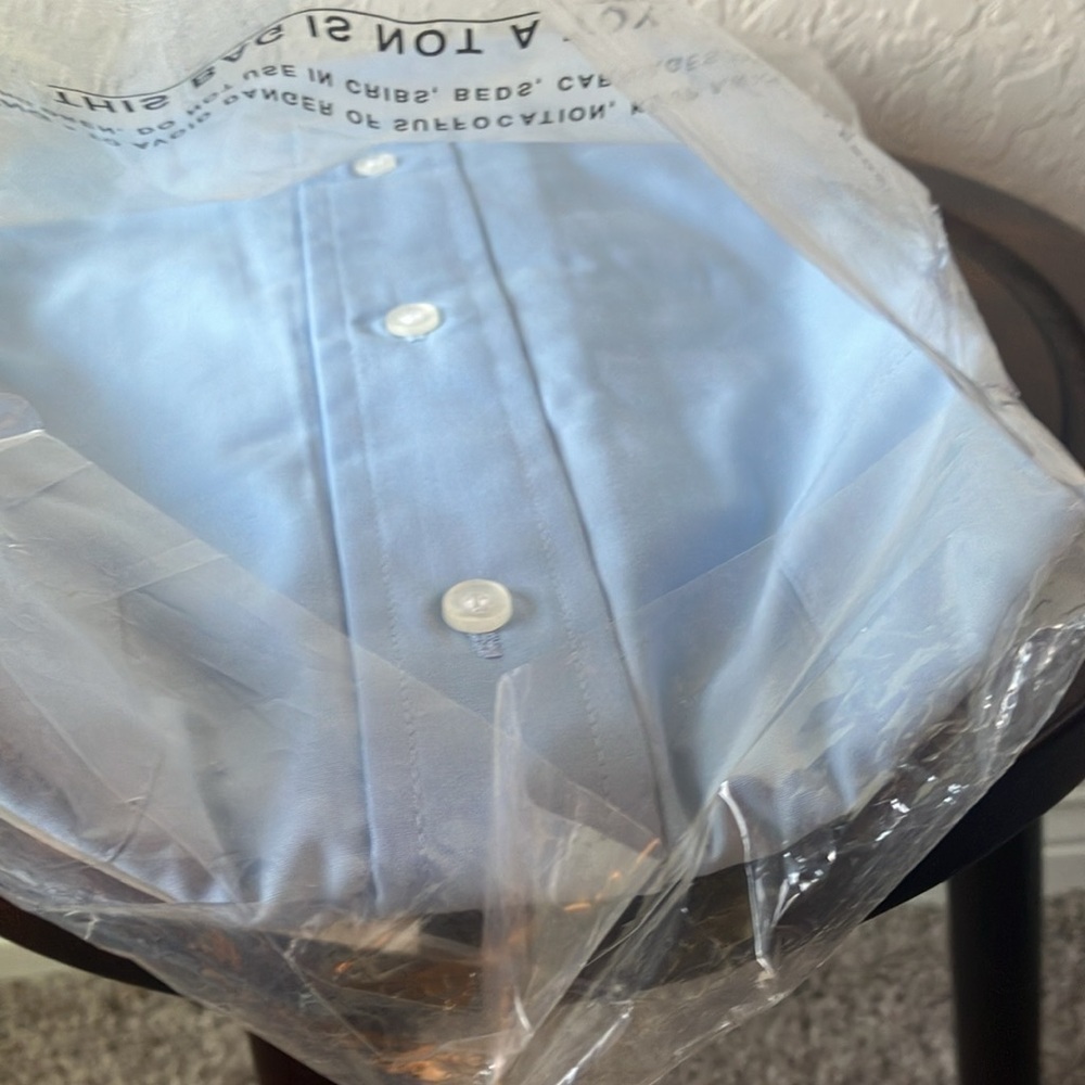 Edwards: Light Blue Long Sleeve Buttom down shirt- L (neck 16-16.5) - Picture 10 of 16